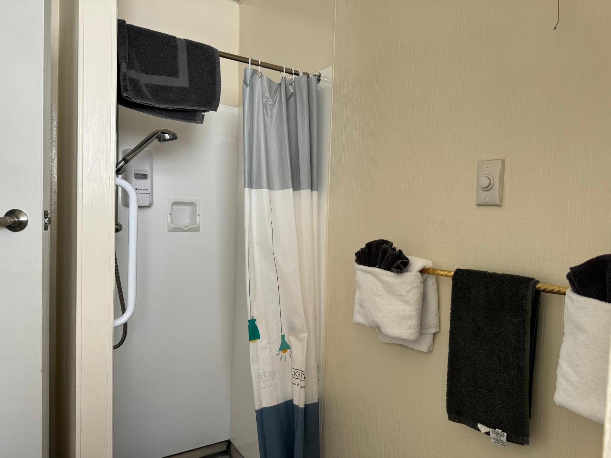 Diplomat Motel Christchurch Eksteriør bilde